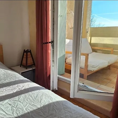 Balcony With Alpine Views, Garage And Parking, Geneva 15 Min * Ornex